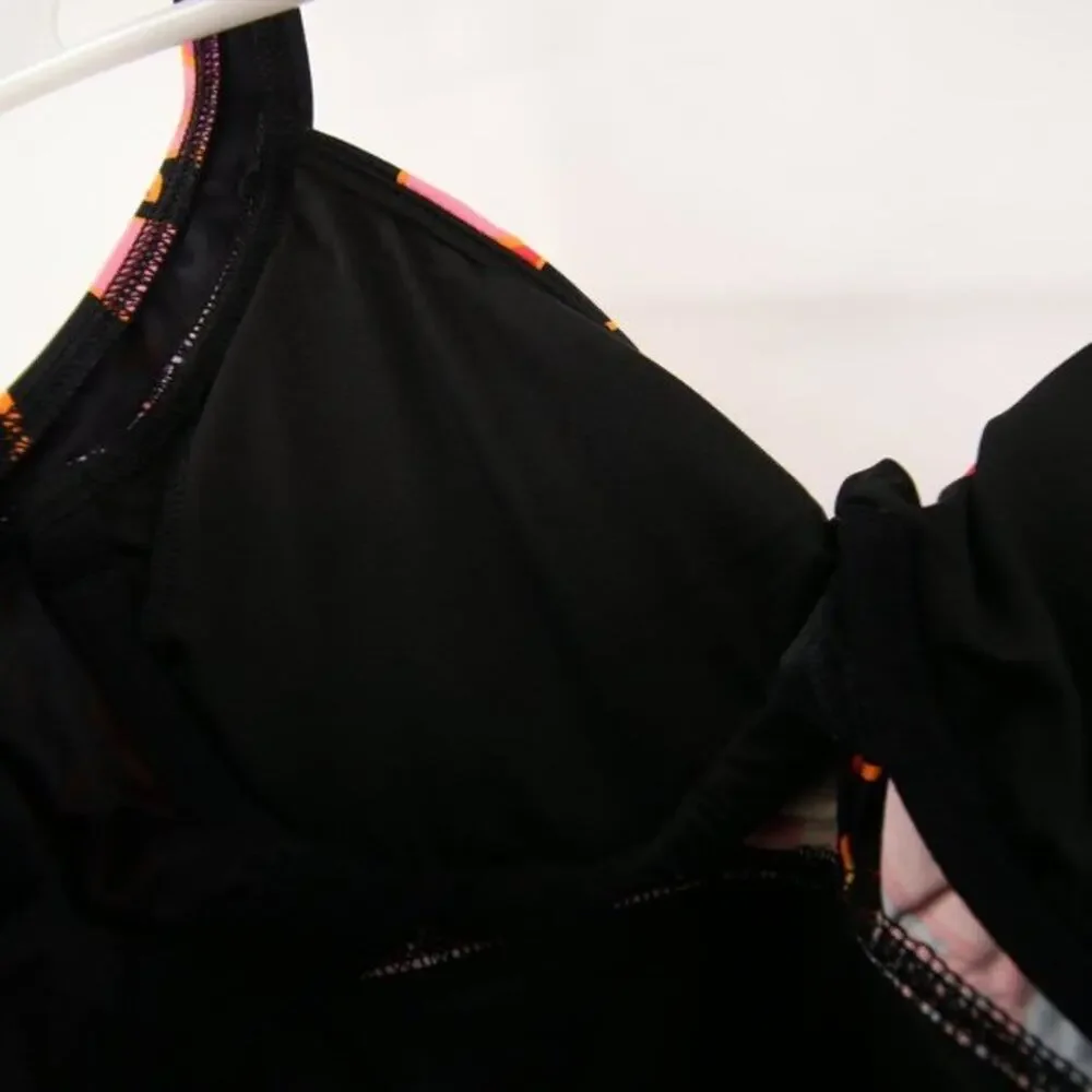 Lands End Black Pink Floral Criss Cross Twist Swim Tankini Top Size 4 D NWOT - Picture 6 of 8
